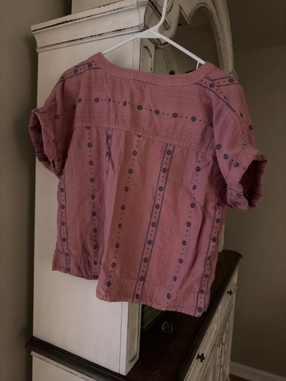 Shirt💞💞 - Picture 2 of 2